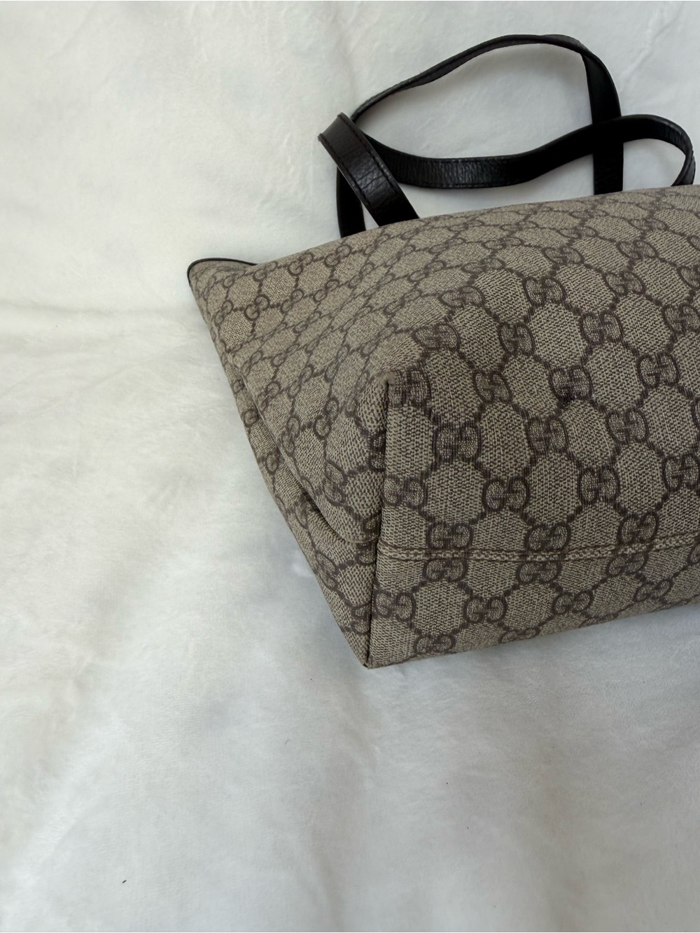Gucci Brown GG Canvas Tote with Dark Brown Leather Trim - Picture 7 of 16